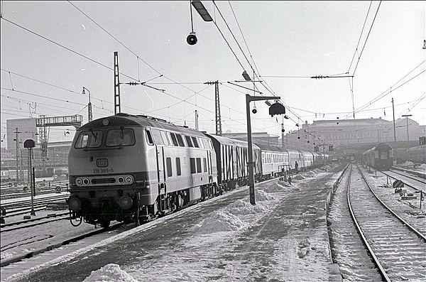 Foto:: DB 218 389-5 / Muenchen / 31.12.1980 (Foto,Fotos,Bilder,Bild,)