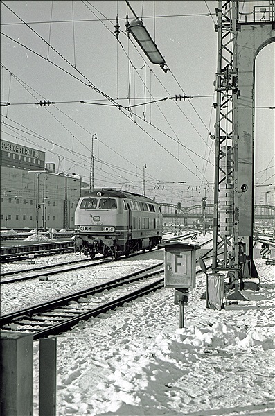 Foto:: DB 218 395-2 / Muenchen / 31.12.1980 (Foto,Fotos,Bilder,Bild,)