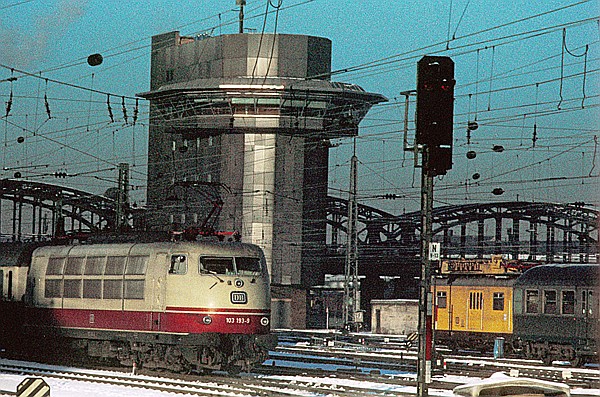 Foto:: DB 103 193-9 / Muenchen / 30.12.1980 (Foto,Fotos,Bilder,Bild,)