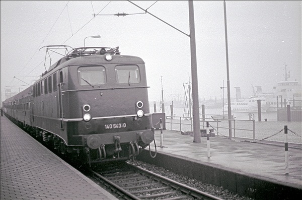 Foto:: DB 140 543-0 / Norddeich-Mole / 01.02.1981 (Foto,Fotos,Bilder,Bild,)