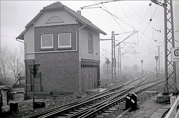 Foto:: Stellwerk / Norddeich / 01.02.1981 (Foto,Fotos,Bilder,Bild,)