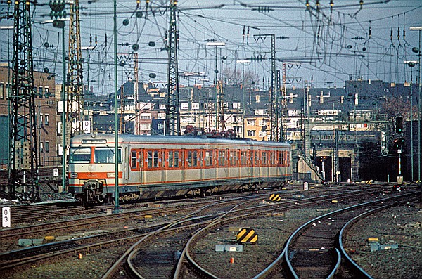 Foto:: DB 420 635-5 / Duesseldorf / Januar 1981 (Foto,Fotos,Bilder,Bild,)