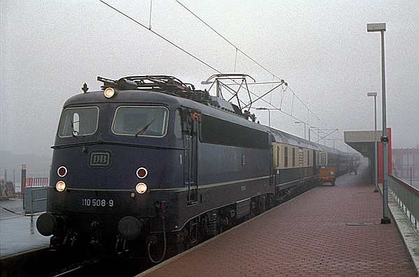 Foto:: DB 110 508-9 / Norddeich / 01.02.1981 (Foto,Fotos,Bilder,Bild,)