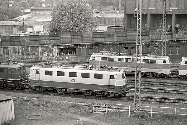 Foto:: DB 141 269-1 + DB 111 144-2 / Hagen / 22.02.1981 (Foto,Fotos,Bilder,Bild,)