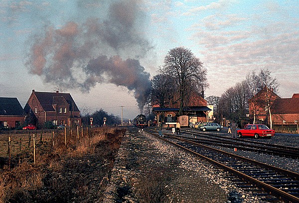 Foto:: EK 24 009 / Enniger / 31.01.1982 (Foto,Fotos,Bilder,Bild,)