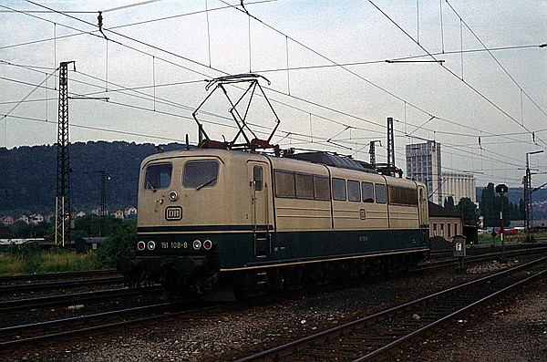 Foto:: DB 151 108-8 / Wuerzburg / 03.07.1982 (Foto,Fotos,Bilder,Bild,)
