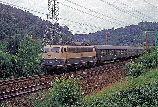 Foto:: DB 110 340-7 / Heigenbruecken / 03.07.1982 (Foto,Fotos,Bilder,Bild,)