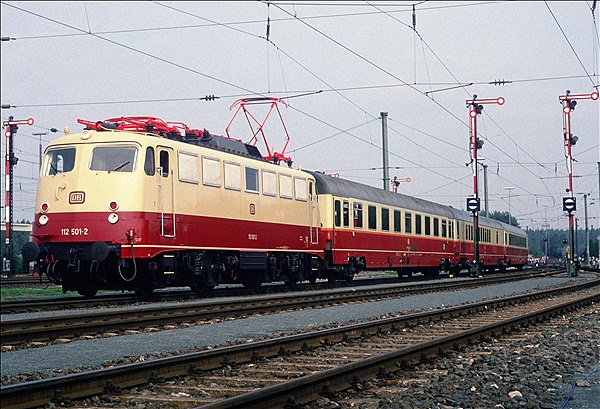 Foto:: DB 112 501-2 / Nuernberg / 21.09.1985 (Foto,Fotos,Bilder,Bild,)
