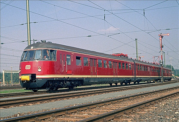 Foto:: DB V 430 114-9 / Nuernberg / 21.09.1985 (Foto,Fotos,Bilder,Bild,)
