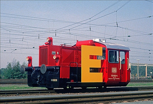 Foto:: DB 323 832-6 / Nuernberg / 21.09.1985 (Foto,Fotos,Bilder,Bild,)