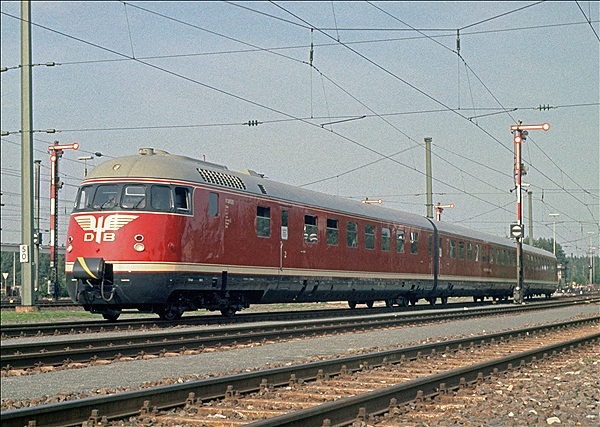 Foto:: DB VT 08 520 / Nuernberg / 21.09.1985 (Foto,Fotos,Bilder,Bild,)