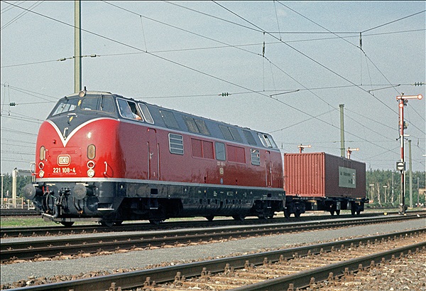 Foto:: DB 221 108-4 / Nuernberg / 21.09.1985 (Foto,Fotos,Bilder,Bild,)
