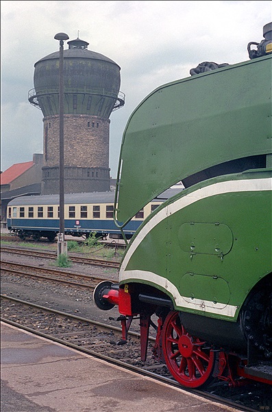 Foto:: DR 18 201 / Nordhausen / 04.07.1992 (Foto,Fotos,Bilder,Bild,)