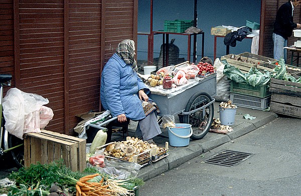 Foto:: Wochenmarkt / Mragowo / September 1994 (Foto,Fotos,Bilder,Bild,)