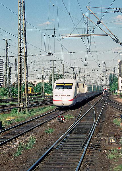 Foto:: DB 402 024-4 / Dortmund / 17.05.1998 (Foto,Fotos,Bilder,Bild,)