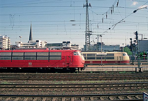 Foto:: DB 103 135-0 + DB 103 164-0 / Dortmund / 17.05.1998 (Foto,Fotos,Bilder,Bild,)