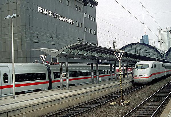Foto:: DB 401 / Frankfurt / 08.04.2000 (Foto,Fotos,Bilder,Bild,)