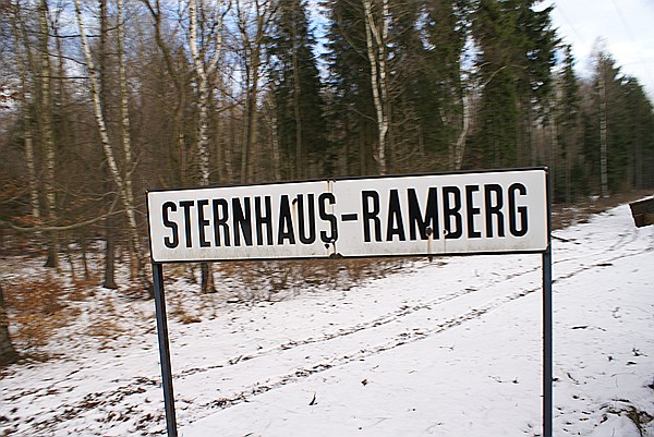 Foto:: Bahnhofsschild / Sternhaus-Ramberg / 17.01.2009 (Foto,Fotos,Bilder,Bild,)