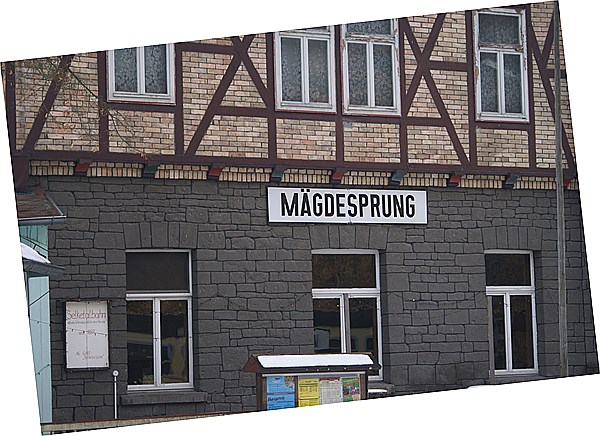 Foto:: Bahnhofsgebauede / Maegdesprung / 17.01.2009 (Foto,Fotos,Bilder,Bild,)