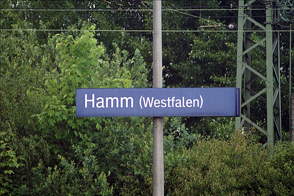 Foto:: Bahnhofsschild / Hamm / 06.06.2009 (Foto,Fotos,Bilder,Bild,)