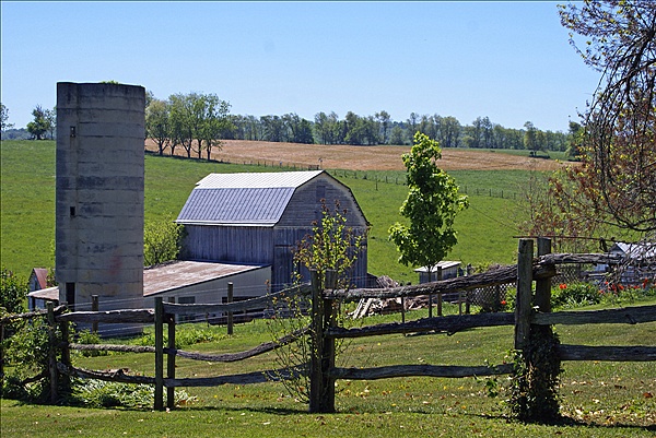 Foto:: Farm / Brownsburg, VA / 08.05.201 (Foto,Fotos,Bilder,Bild,)