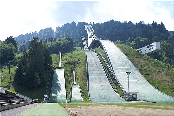 Foto:: Olympiastadium / Garmisch-Partenkirchen / 13.05.2011 (Foto,Fotos,Bilder,Bild,)