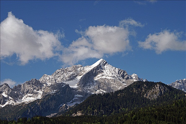 Foto:: Eckbauerbahn / Garmisch-Partenkirchen / 18.05.2011 (Foto,Fotos,Bilder,Bild,)