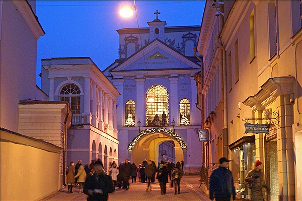 Foto:: Kapelle im Tor der Morgenroete / Vilnius / 08.01.2012 (Foto,Fotos,Bilder,Bild,)