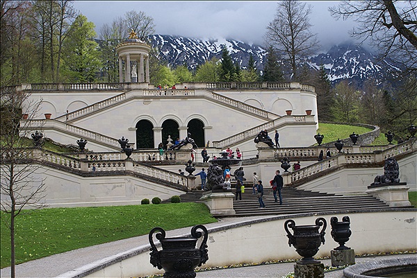 Foto:: Schloss Linderhof / Linderhof / 04.05.2013 (Foto,Fotos,Bilder,Bild,)