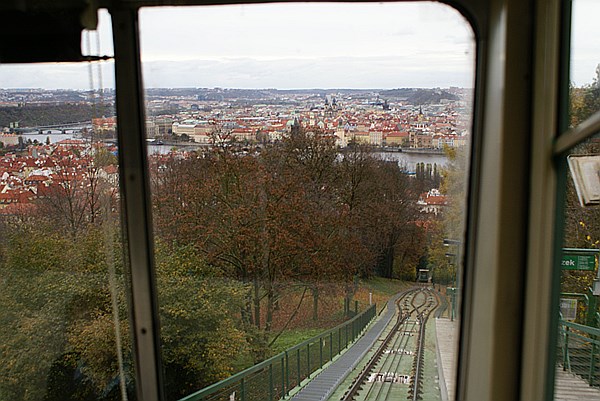 Foto:: Standseilbahn / Prag / 03.11.2013 (Foto,Fotos,Bilder,Bild,)