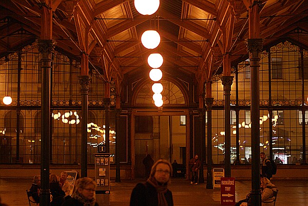 Foto:: Eingangshalle / Prague / 11.12.2013 (Foto,Fotos,Bilder,Bild,)
