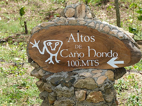Foto:: Weg zum Altos de Cano Hondo / Sabana de la Mar / 13.06.2014 (Foto,Fotos,Bilder,Bild,)