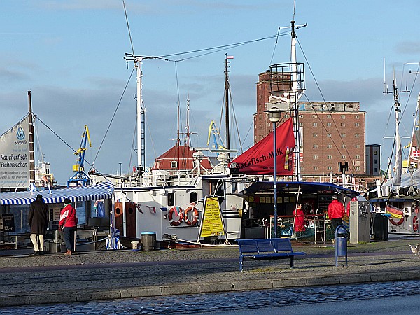 Foto:: Backfischstand / Wismar / 12.12.2015 (Foto,Fotos,Bilder,Bild,)