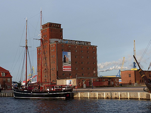 Foto:: Alter Hafen / Wismar / 12.12.2015 (Foto,Fotos,Bilder,Bild,)