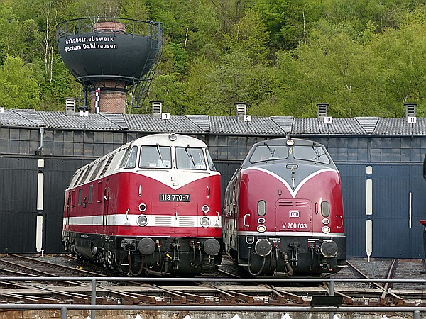 Foto:: DR 118 770-7 + V 200 033 / Bochum-Dahlhausen / 01.05.2017 (Foto,Fotos,Bilder,Bild,)