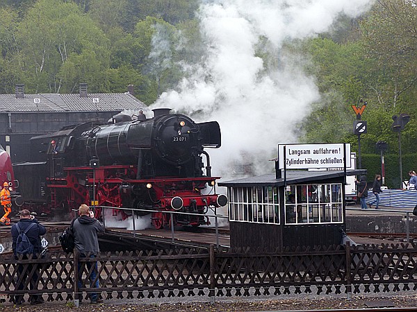 Foto:: DB 23 071 / Bochum-Dahlhausen / 01.05.2017 (Foto,Fotos,Bilder,Bild,)