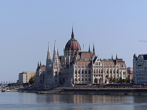 Foto:: Parlamentsgebaeude / Budapest / 20.08.2018 (Foto,Fotos,Bilder,Bild,)