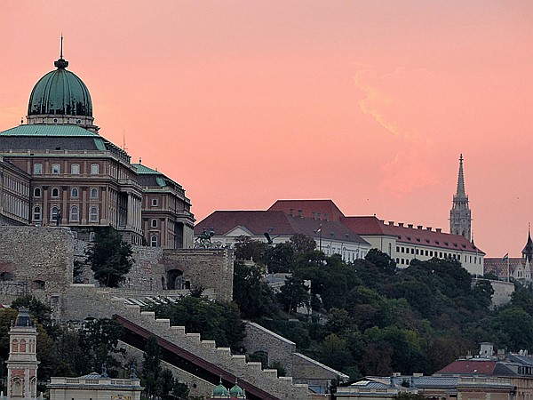 Foto:: Abendrot / Budapest / 23.08.2018 (Foto,Fotos,Bilder,Bild,)