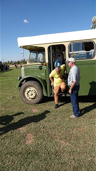 Foto:: Historischer Bus / Setsoto / 07.04.2023 (Foto,Fotos,Bilder,Bild,)