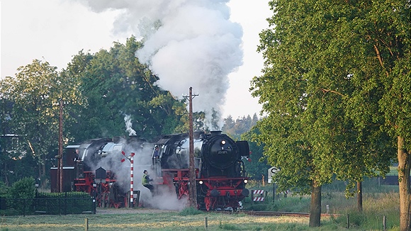 Foto:: VSM 2 ex DB 23 076 + VSM 6 ex DB 23 071 / Beekbergen / 03.06.2023 (Foto,Fotos,Bilder,Bild,)