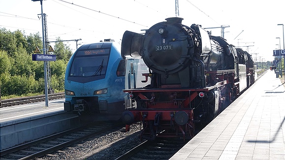 Foto:: VSM 2 ex DB 23 076 + VSM 6 ex DB 23 071 / Bad Bentheim / 03.06.2023 (Foto,Fotos,Bilder,Bild,)