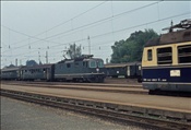 Foto SP_1034_00010: SBB Re 4/4 11201 + OeBB 4030.15 / Bregenz / 12.08.1976