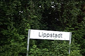 ID: 209: Bahnhofsschild /  Lippstadt / 06.06.2009