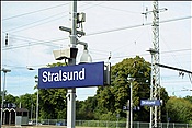 ID: 209: Bahnhofsschild /  Stralsund / 06.06.2009