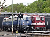 Foto SP_2017_05109: DB E 10 348 + DR 211 030-2 / Bochum-Dahlhausen / 01.05.2017